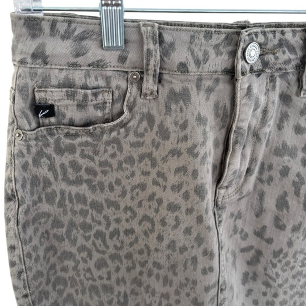 KanCan Gray Leopard Print Mini Skirt - Picture 2 of 4